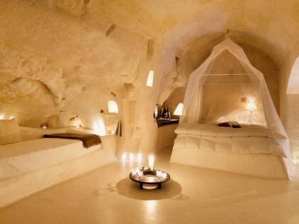 Dormire in grotta o come Tarzan Quest'anno (il sonno) fatelo strano
