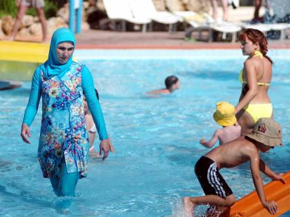 Triste l'America che ha paura del bikini di una bimba