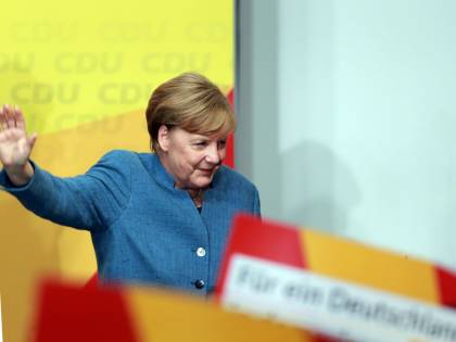 La linea comune di Merkel, Macron e May: "Sull'Iran non si cambia, Trump fermi i dazi"