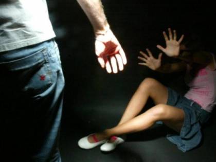 Terni, gemellini abusati dal fratello maggiore: incastrato dalle telecamere