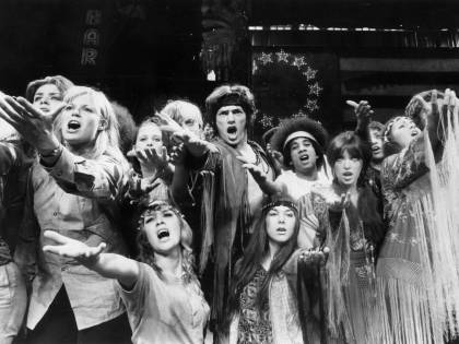 Gli hippie del musical compiono 50 anni Ma non li portano bene