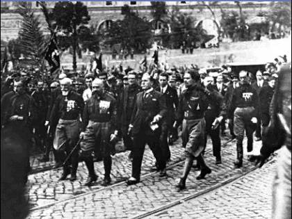 Fascismo, lo spauracchio che vede solo la sinistra