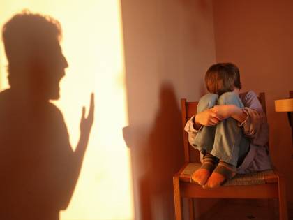 Bimba disabile maltrattata, arrestata a Milano anche la zia