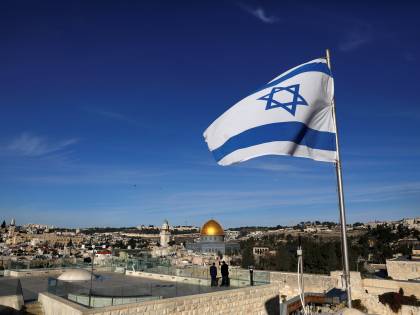 "L'ambasciata Usa in un anno". Dimezzati fondi ai palestinesi