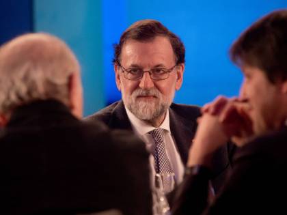 Rajoy apre dialogo sulla Catalogna, ma taglia fuori Puigdemont
