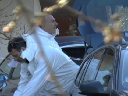 Visita la casa messa all'asta e trova il cadavere mummificato dell'ex padrone