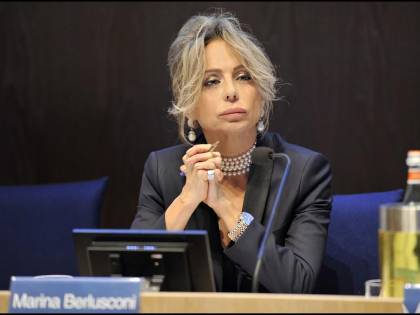 Mauri lascia la Mondadori. Al vertice il capo dei libri