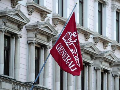 Generali, pieno di utili con l'aiuto delle cessioni