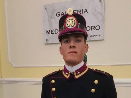 "Sarò un ufficiale gentiluomo ma per gli amici sono matto"