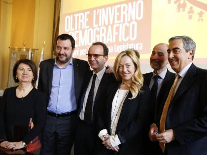 Un patto tra cattolici e centrodestra per la famiglia e la natalità