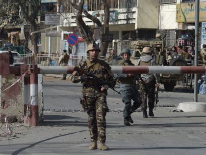 Attentato all'accademia militare di Kabul: l'Isis rivendica