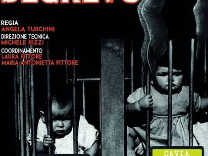 Firenze, lo spettacolo choc dei no vax: "Bambini usati come cavie"