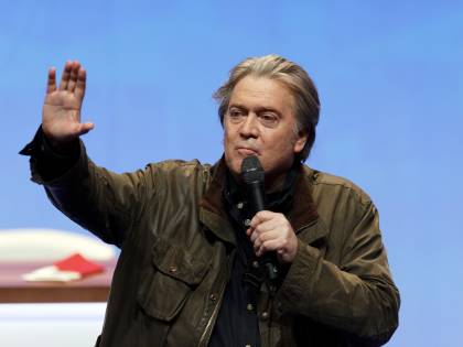 Steve Bannon ad Atreju Il "guru" dalla Meloni