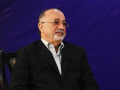 Ragazze danzano in pubblico, il sindaco di Teheran si dimette