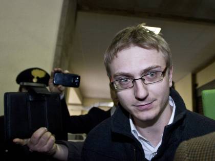 Offese e minacce a Stasi su Fb: risarcimento da 16 mila euro