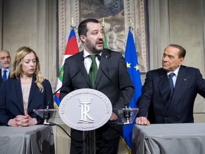 Coronavirus, il centrodestra vuole il commissario: Bertolaso o De Gennaro tra i nomi