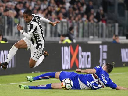Douglas Costa si scusa a metà per lo sputo: "Di Francesco mi ha detto…"