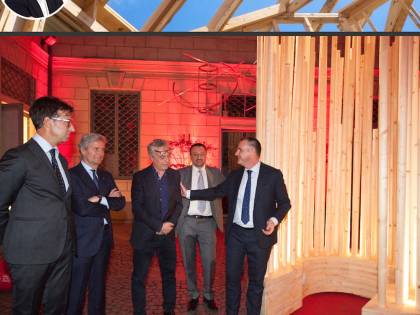FederlegnoArredo celebra la creatività con gli "abbracci urbani"