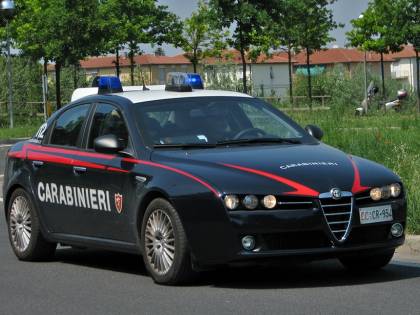 Varese, picchia la sorella e tenta di darle fuoco: arrestato 50 enne