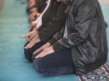 Olanda, musulmani sempre "più religiosi e ostili" nei confronti della società