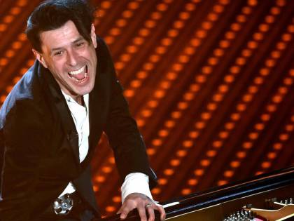 Ezio Bosso furioso: "Sciacallaggio su di me. Non mi ritiro, continuo a fare musica"