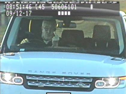 Gesti osceni all'autovelox: automobilista condannato