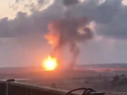 Jet israeliani colpiscono due volte Gaza in risposta a razzi di Hamas