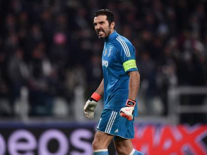 Juventus, Buffon e Lichsteiner salutano. Il portiere: "17 anni fantastici"