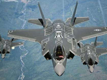 Scontro nel governo sugli F35. Salvini: "Un danno il ravvedimento"