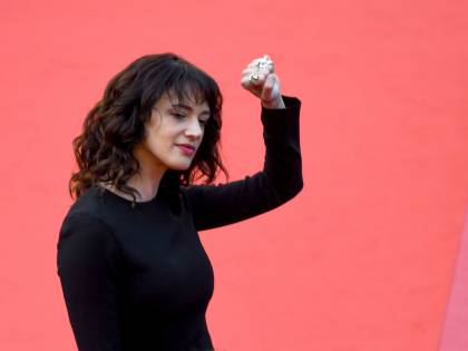 Quella strana foto pubblicata da Asia Argento prima della morte del compagno