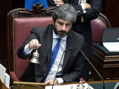Salvini sbertuccia Fico: "Siamo nelle sue mani"