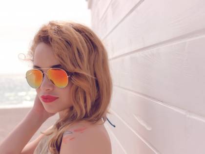 Abbronzatura e make-up: i trucchi per un viso perfetto