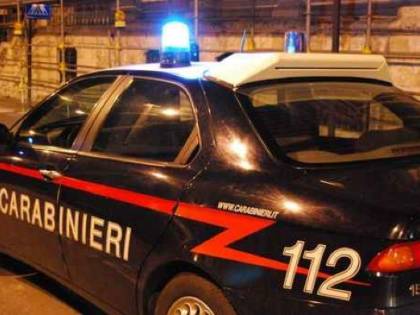 Gli ritirano la patente per ubriachezza, 39enne si toglie la vita