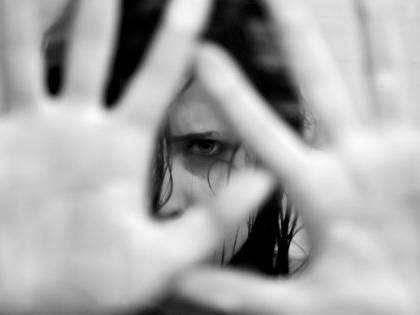 Siena, straniero stupra la ex che lo aveva accolto in casa: arrestato