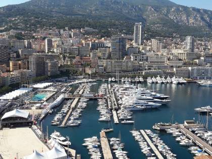 Fuorilegge le auto monegasche condotte dagli italiani residenti in Italia