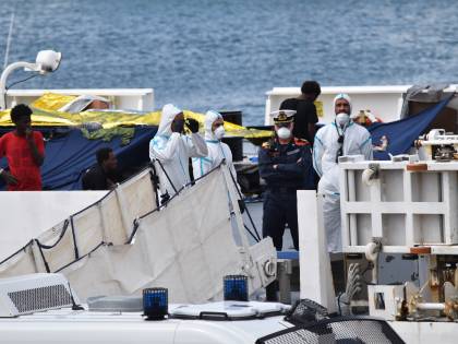 Migranti a bordo della Diciotti? Toh, c'erano dietro i trafficanti