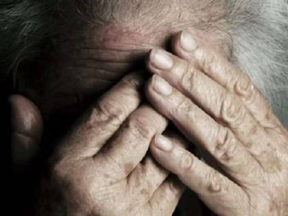 Pensionata 79enne getta acido in faccia a uomo: arrestata