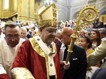Alla festa di San Gennaro malore per il cardinale Sepe