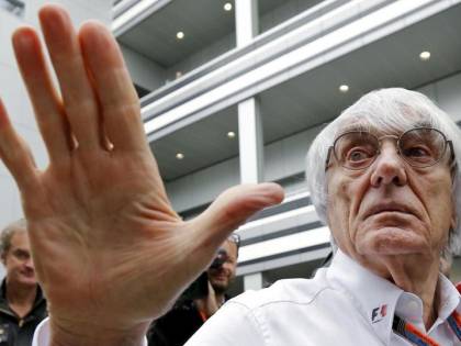 Formula 1, secondo Ecclestone il mondiale piloti è chiuso per Vettel