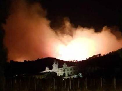 L'incendio di Pisa, 500 sfollati e molto probabile "incendio doloso"