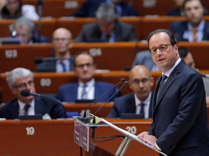 Hollande accusa il premier indiano: "Favorì azienda di un amico"