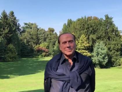 Giornata del sorriso, Berlusconi: "Mio papà diceva sempre..."