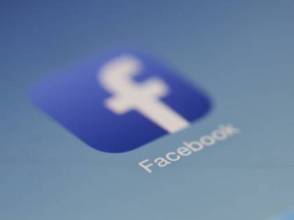 Attacco a Facebook: sul dark web in vendita i dati a 3 dollari