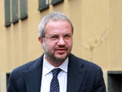 Dai vescovi ai leghisti è un assist per il no. Il Pd decide cosa fare