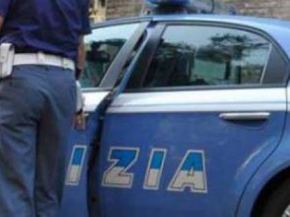 Romena espulsa dall'Italia: molestava i turisti a Firenze