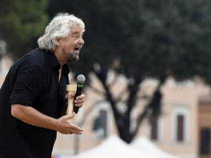 La rivolta (in Tribunale) dei pentastellati epurati: così Grillo ora è assediato dai debiti
