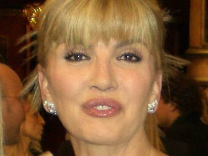È morto Luigi Carlucci, padre di Milly, Gabriella e Anna