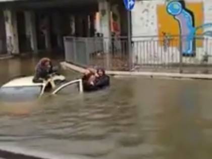 Maltempo, Francavilla al Mare: salvata da un passante