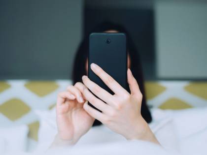 Come gli smartphone possono rovinare le nostre mani