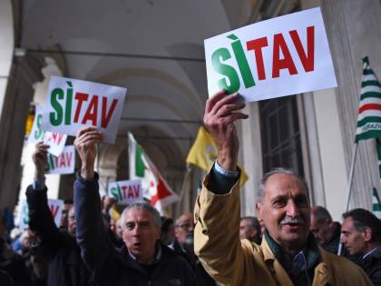 Tav, la Lega in piazza per il sì. M5S: "Così il governo non va"